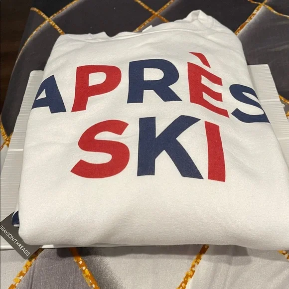 Grayson Threads White Sweatshirt with Red Accents vintage target - Picture 5 of 6